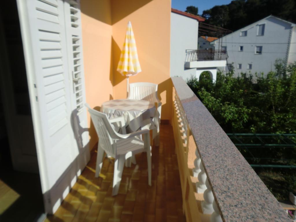 Guest House Sandra Rab Town Exterior photo