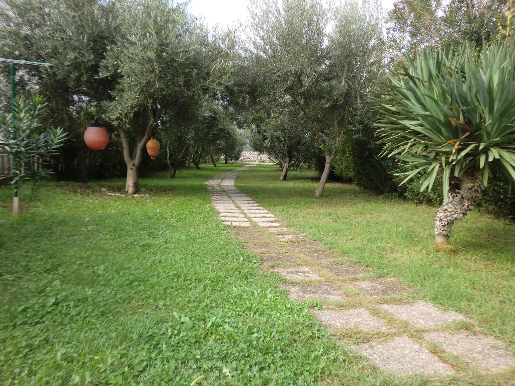 Guest House Sandra Rab Town Exterior photo