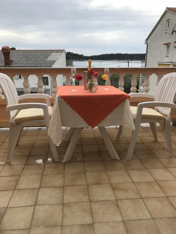 Guest House Sandra Rab Town Exterior photo
